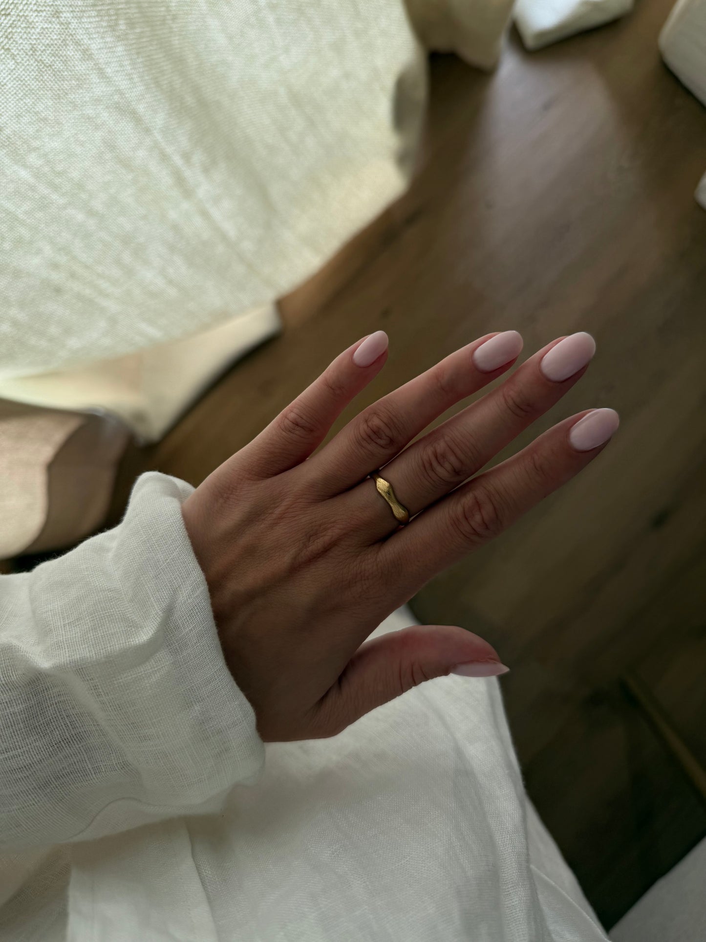 bague minimaliste dorée