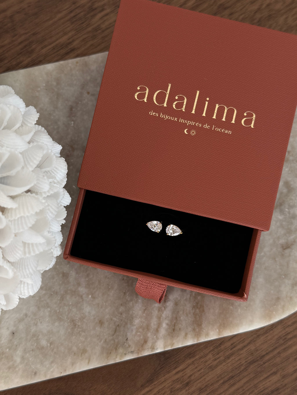 Bague Cris à strass en acier inoxydable doré – bijou Adalima