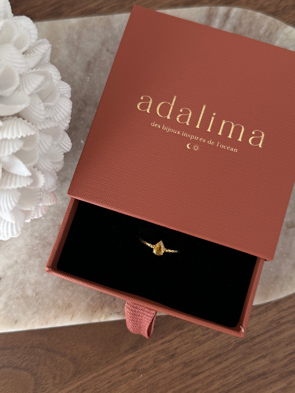 Bague Lili en acier inoxydable doré – bijou Adalima