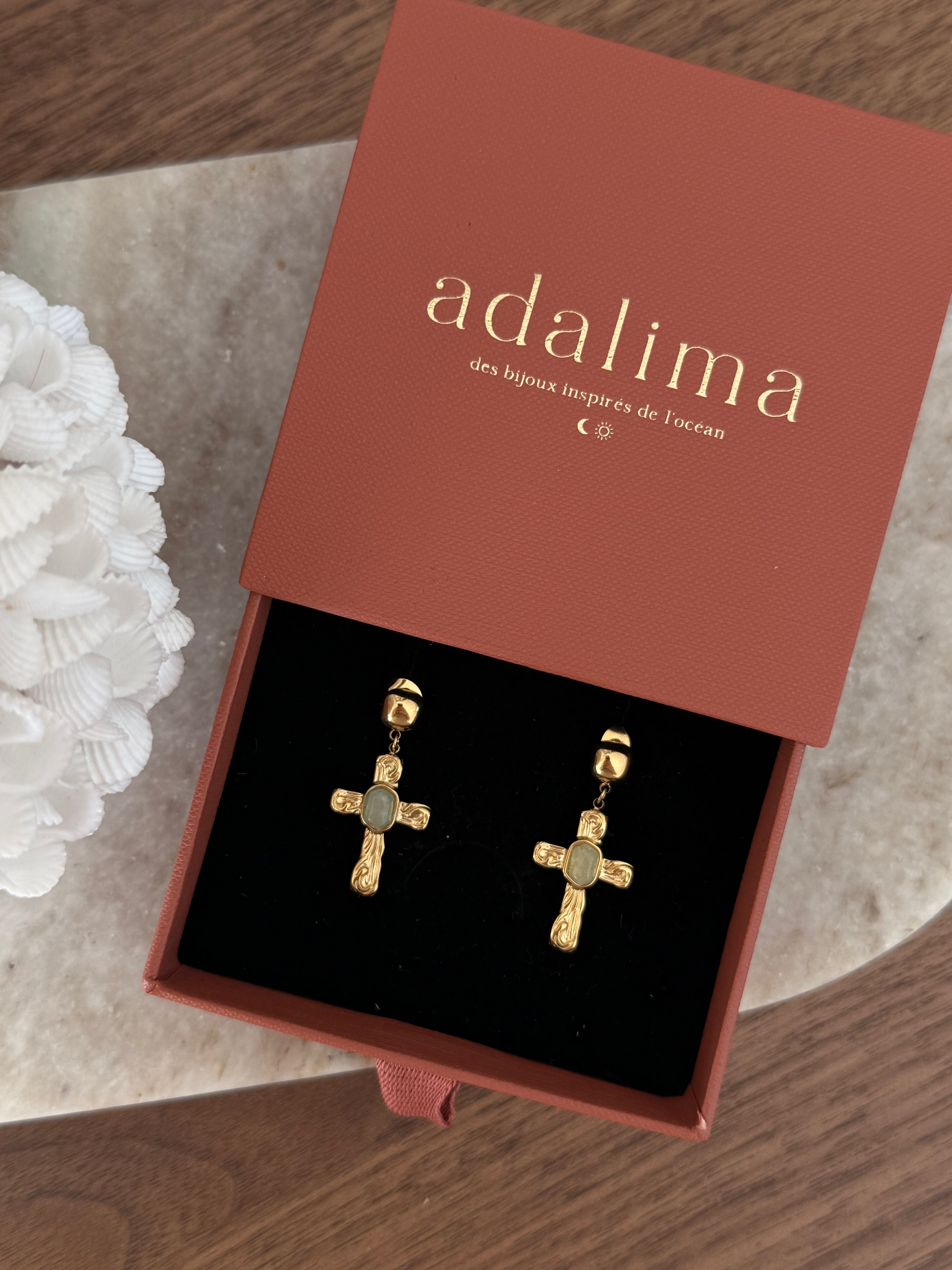 Boucles d’oreilles Ysé en acier inoxydable doré – coloris Vert d'eau – bijou Adalima