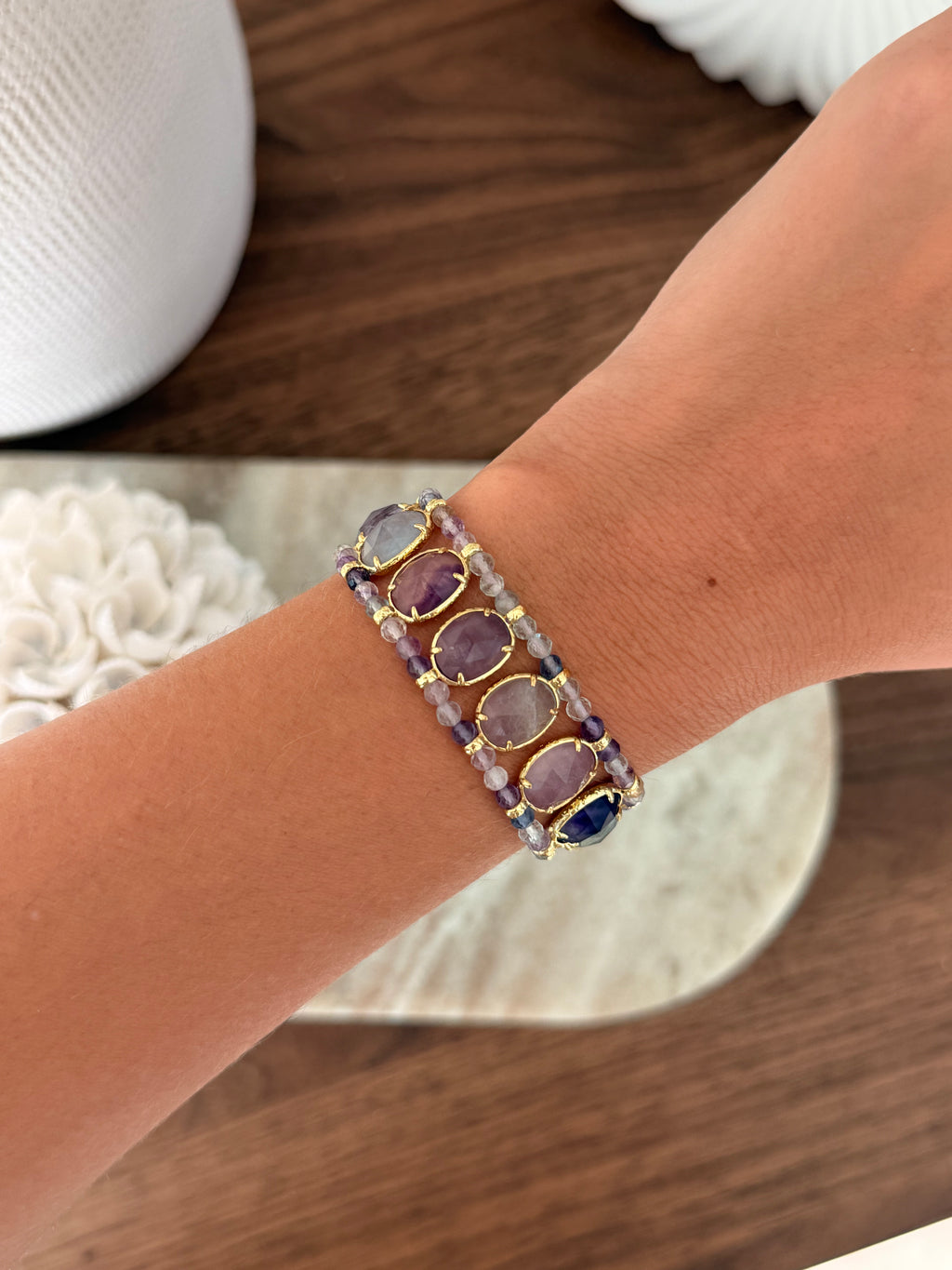 Bracelet Limia en pierres naturelles et acier inoxydable doré – bijou Adalima