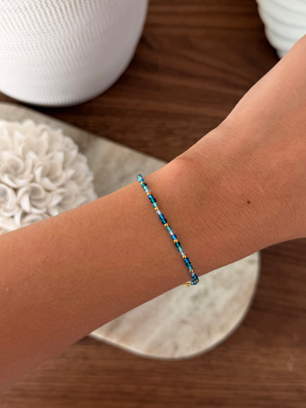Bracelet Yaelle à perles, en acier inoxydable doré – coloris Bleu – bijou Adalima