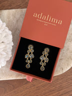 Boucles d’oreilles Ornella en pierres naturelles et laiton doré – coloris Labradorite (gris) – bijou Adalima