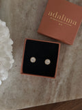 Puces d’oreilles Manon à strass en acier inoxydable – coloris Doré – bijou Adalima
