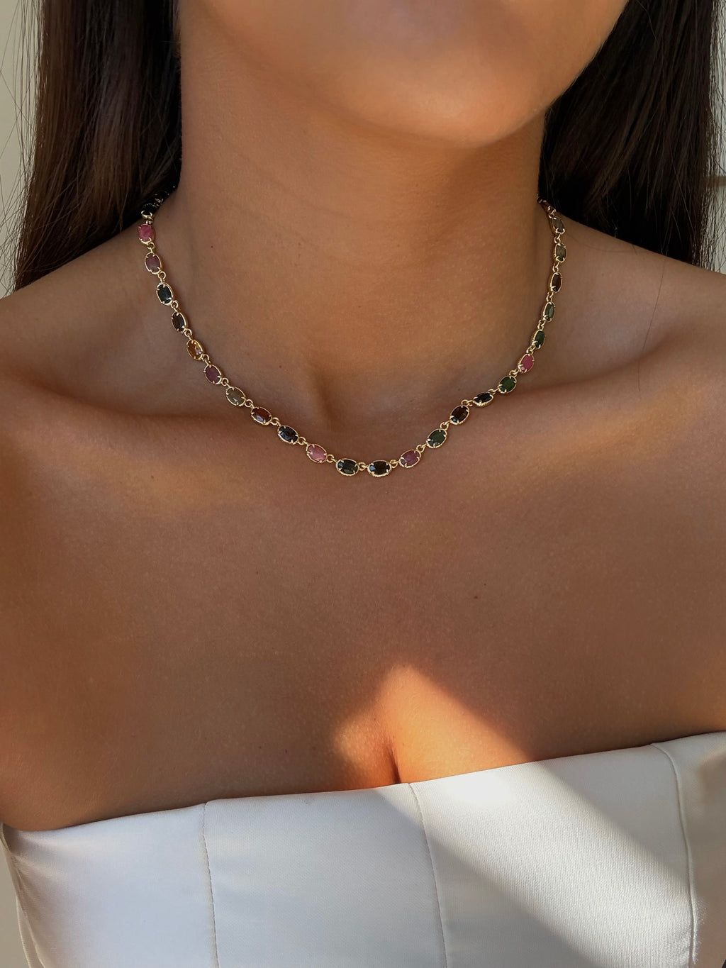 Collier Carmen en pierres naturelles et laiton doré – bijou Adalima