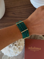Bracelet Ariella en pierres naturelles et acier inoxydable doré – coloris Oeil de chat vert – bijou Adalima