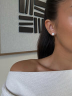 Puces d’oreilles Manon à strass en acier inoxydable – bijou Adalima