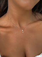 Collier fin en acier inoxydable et strass pour femmes
