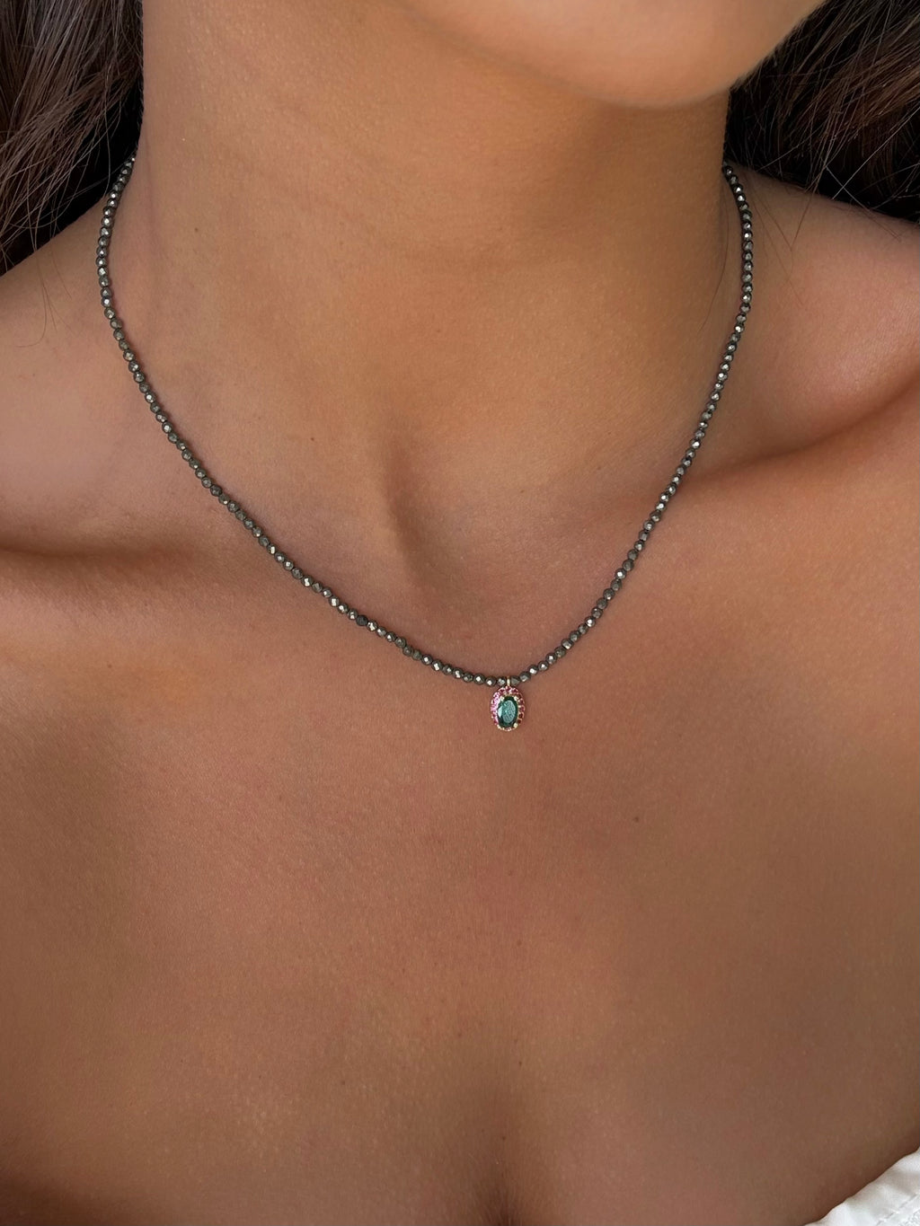 Collier en pierres naturelles et acier inoxydable tendance pour femmes