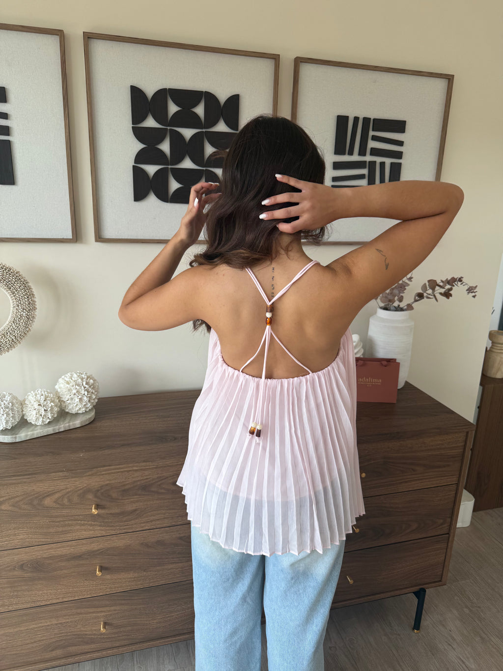 blouse plissée ouverte dans le dos 

