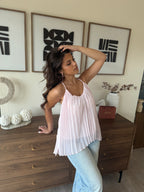 blouse à bretelle fluide plissée pour femmes