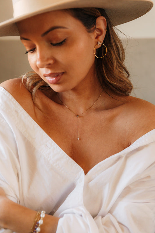 boucle d'oreille femme minimaliste