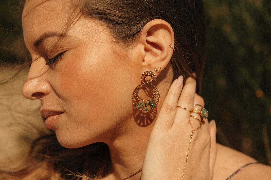 bijoux en acier inoxydable ethniques et colorés