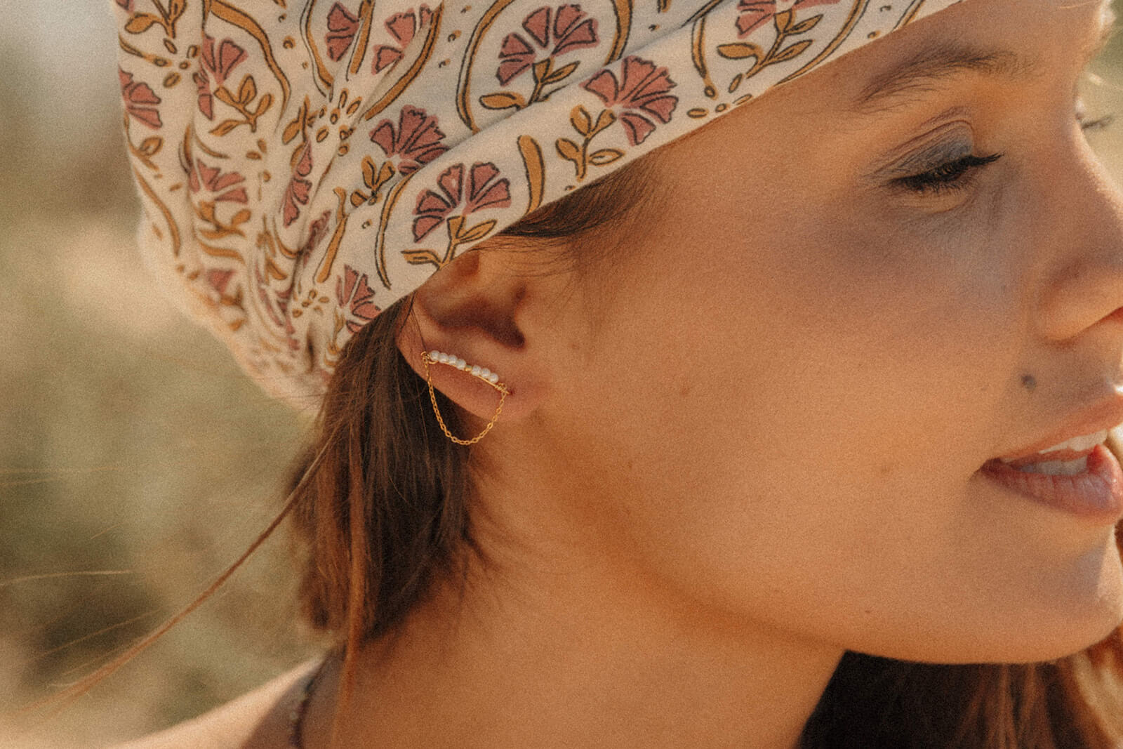 Boucle d'oreille perlée en acier inoxydable