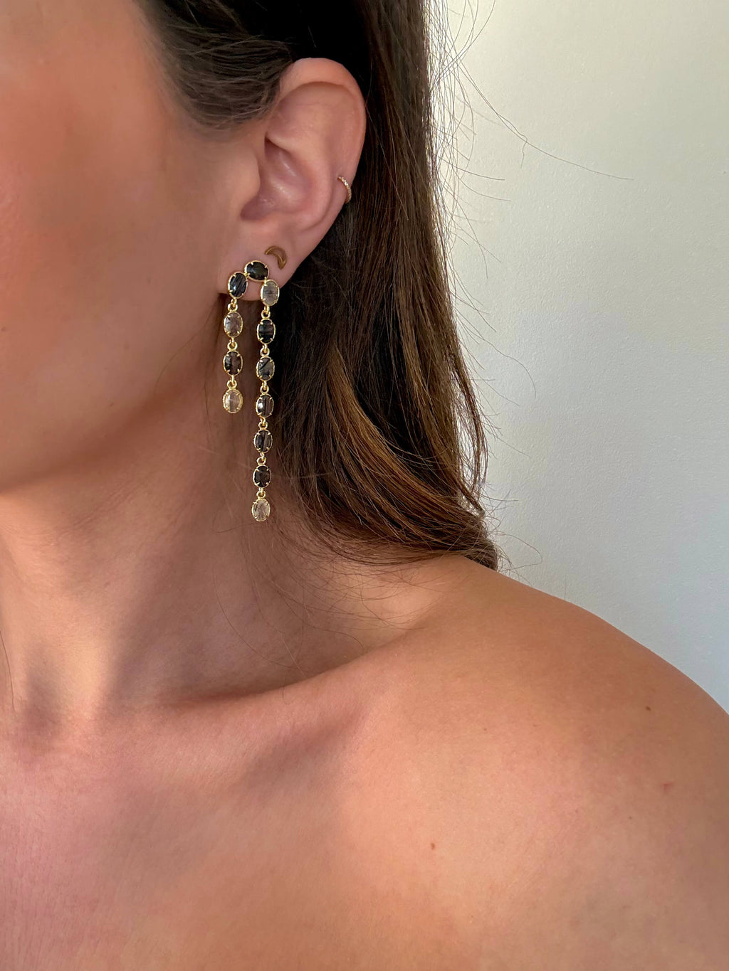 boucles d'oreilles dorées élégantes