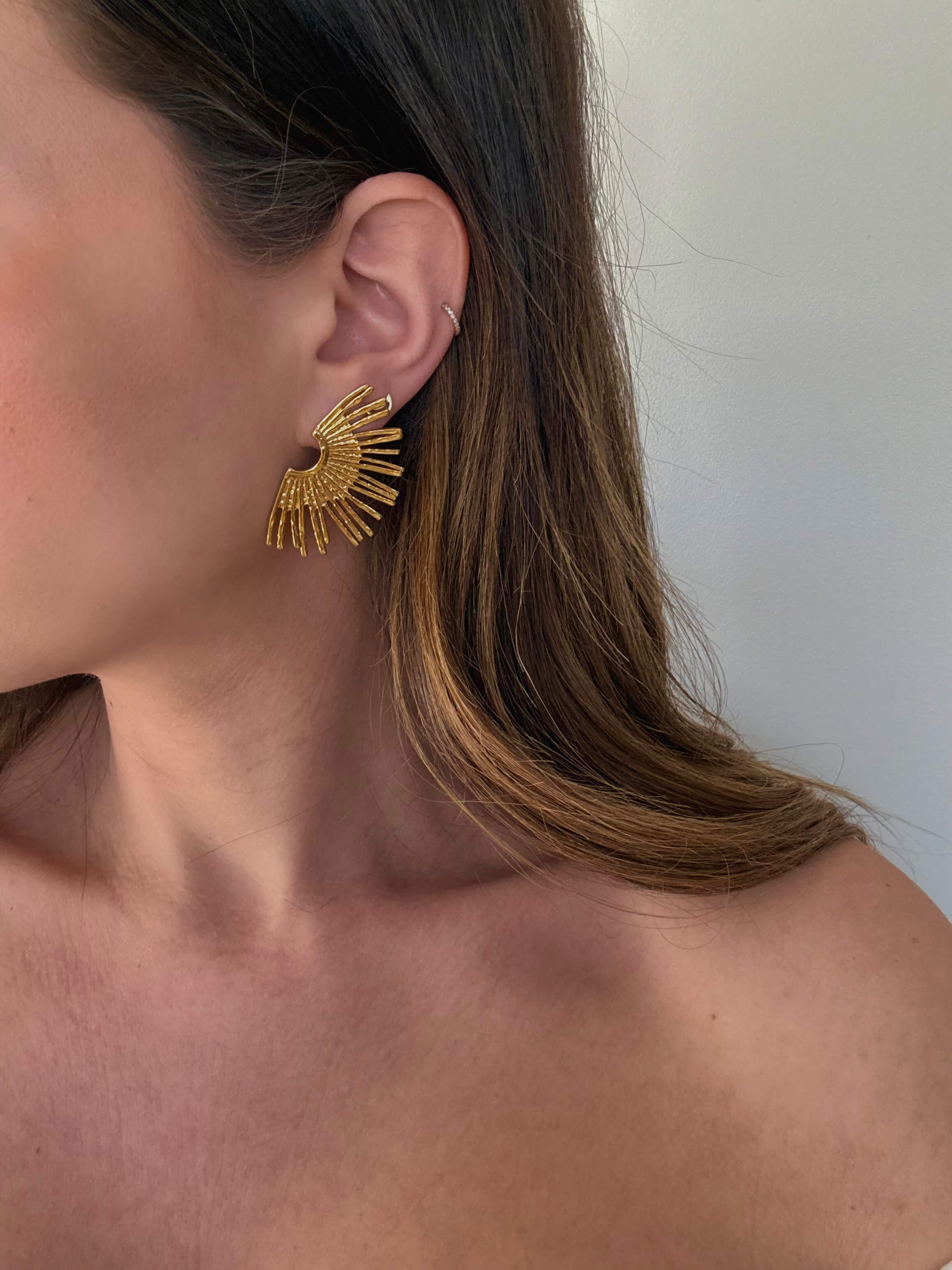 boucles d'oreilles volumineuses dorées