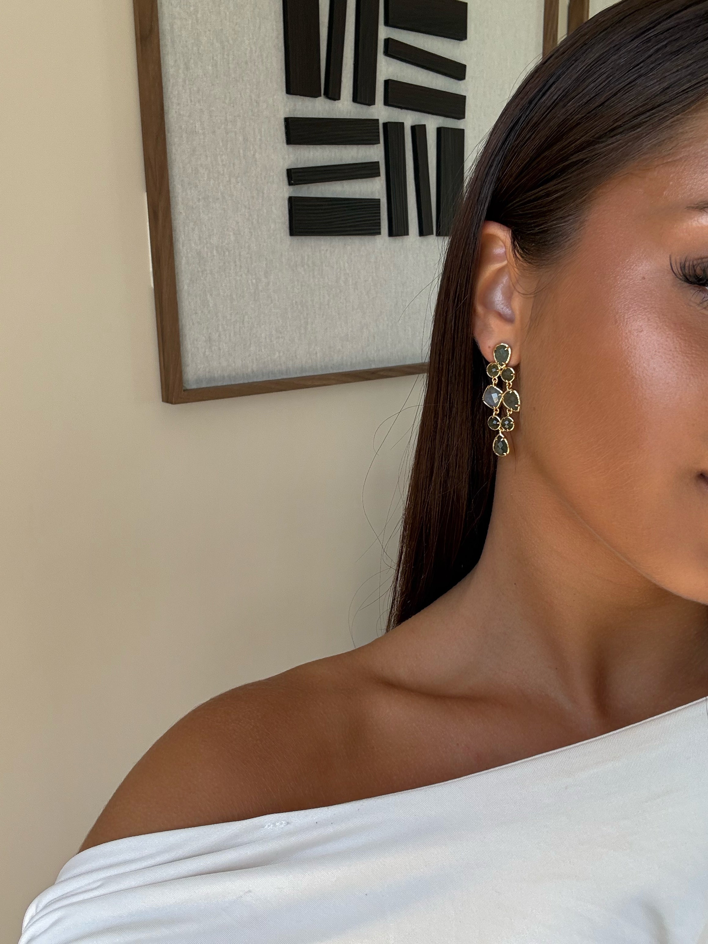 Boucles d’oreilles Ornella en pierres naturelles et laiton doré – bijou Adalima