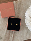 boucles d'oreilles discrètes et minimaliste