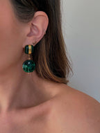 boucles d'oreilles pendantes colorées