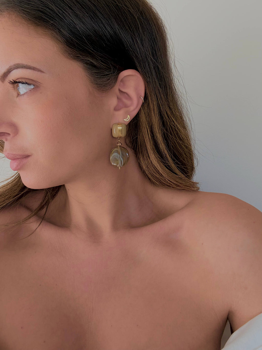 boucles d'oreilles en résine nuancées