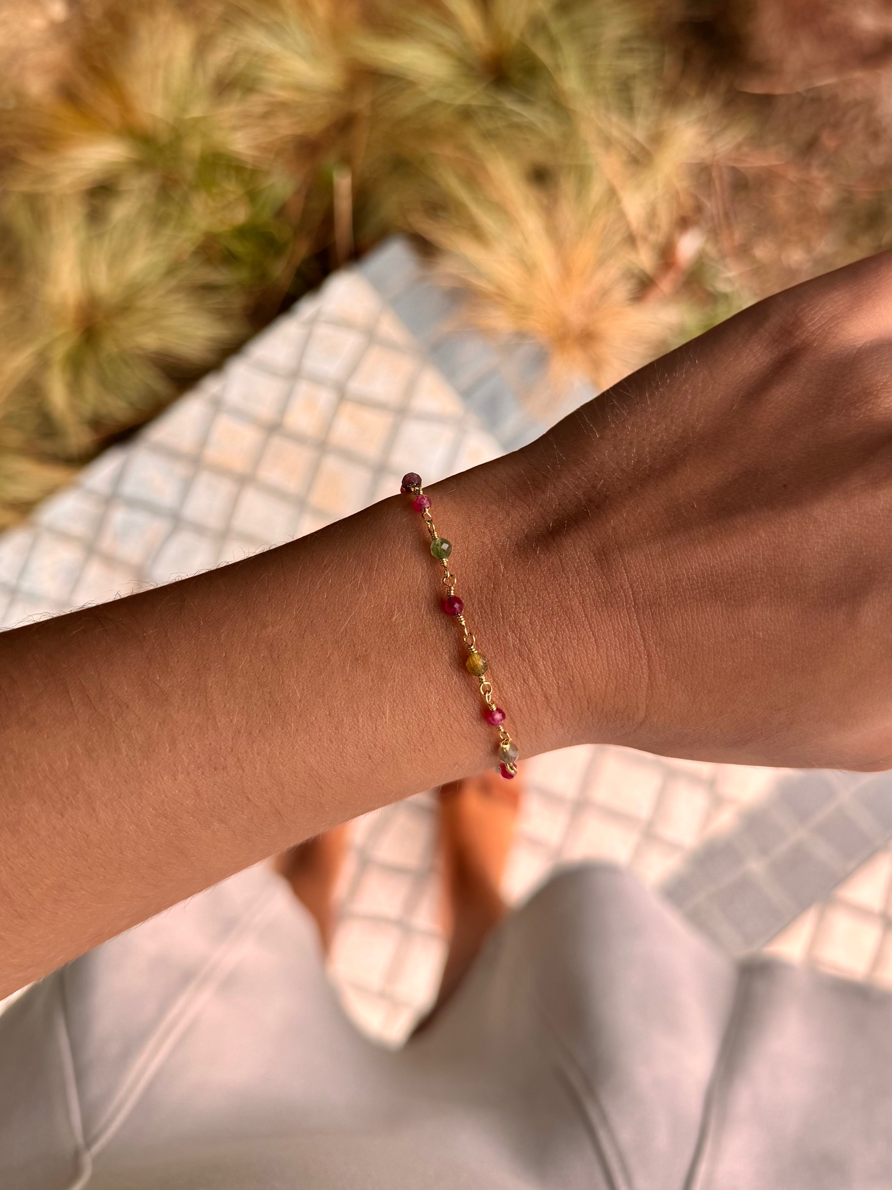 Bracelet fin coloré en acier inoxydable
