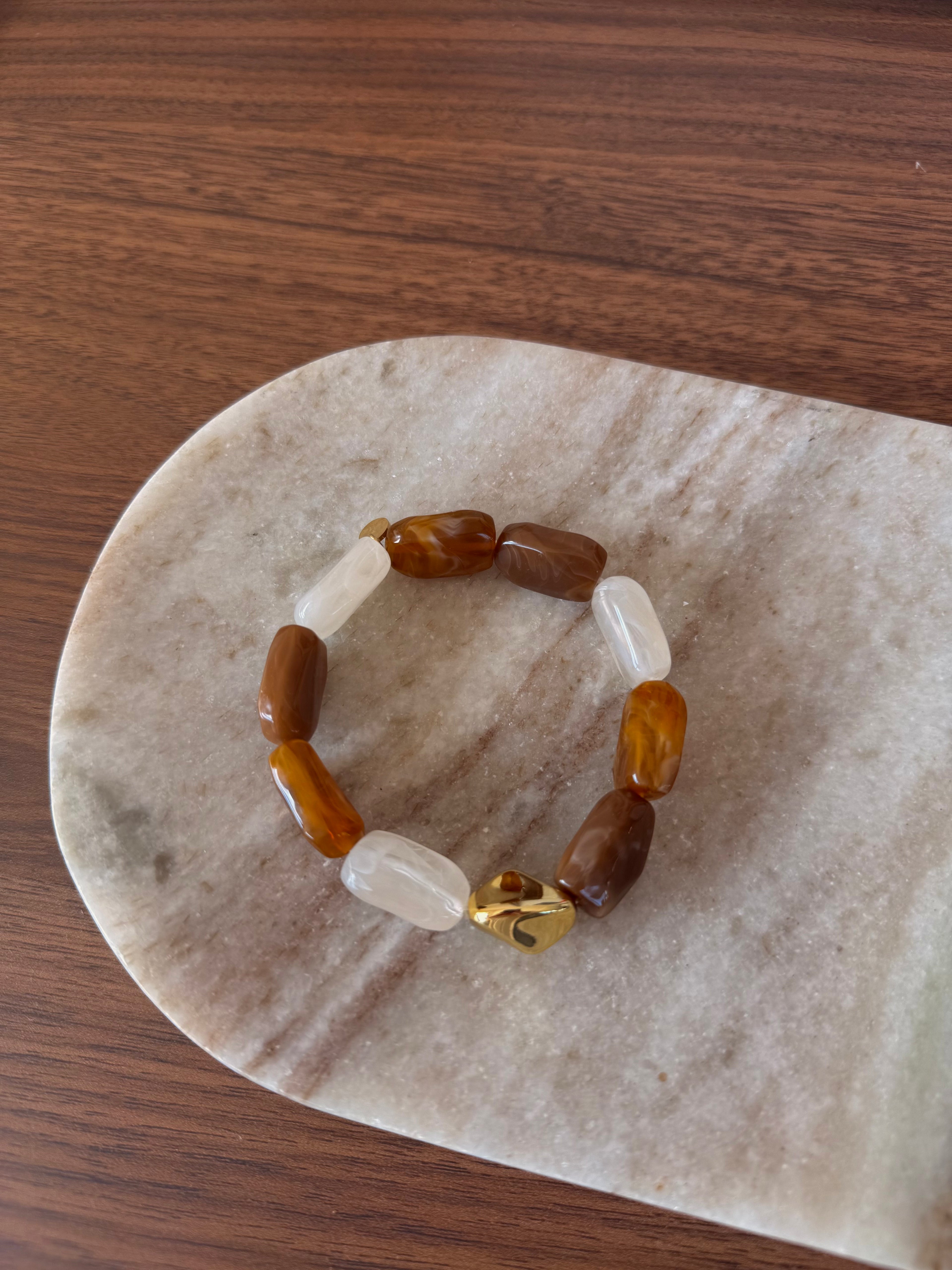 bracelet en acier inoxydable et perles nuancées