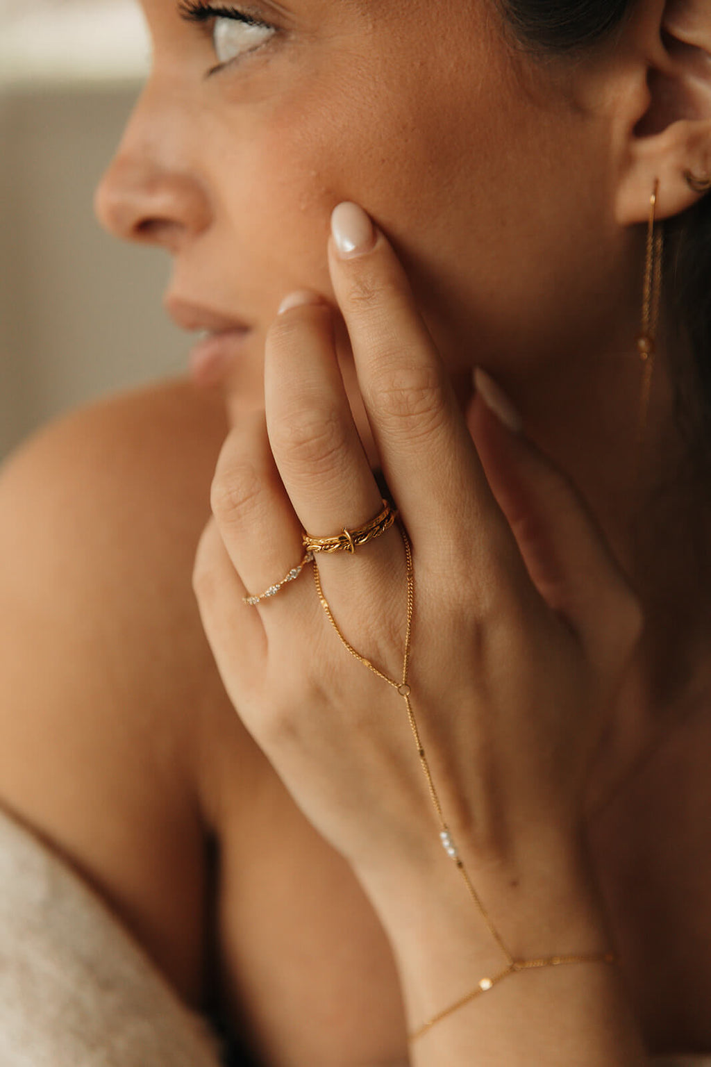 chaine de main pour femmes acier inoxydable