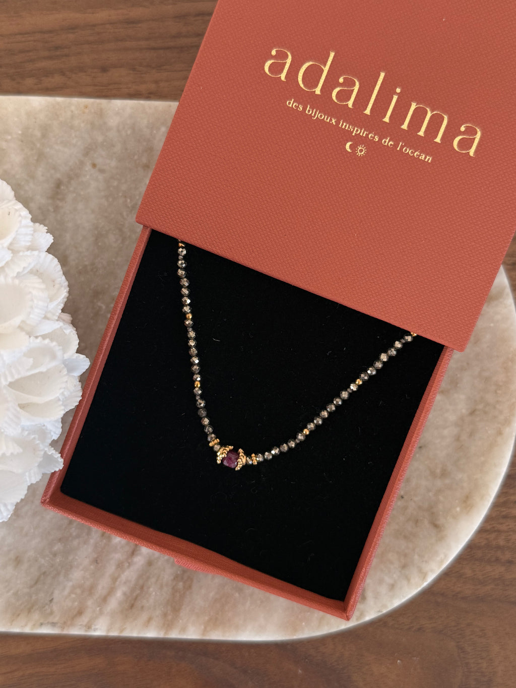 collier en pierres naturelles pour femmes