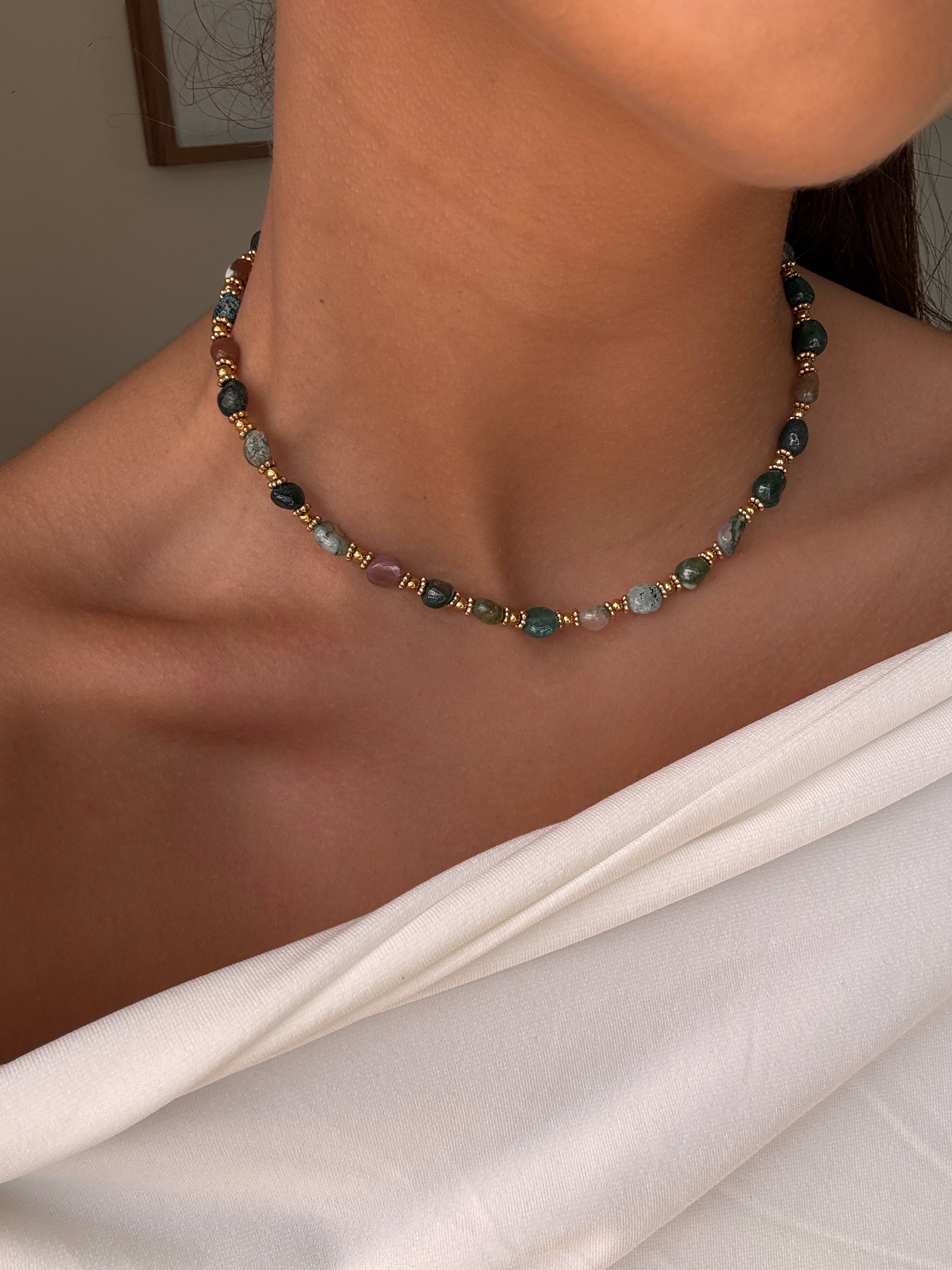 Collier tendance pour femmes en pierres naturelles