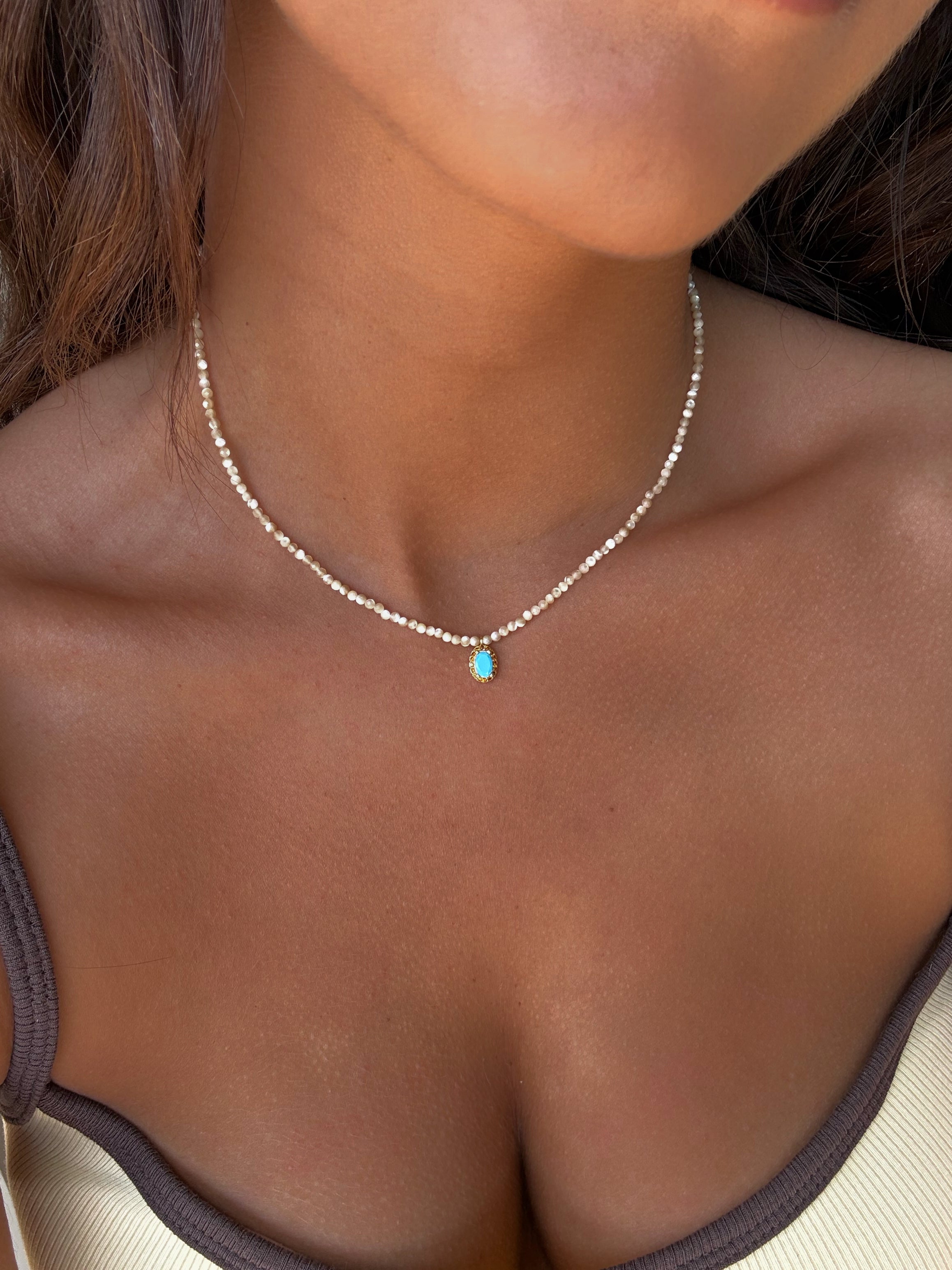 Collier en pierres naturelles et acier inoxydable tendance pour femmes