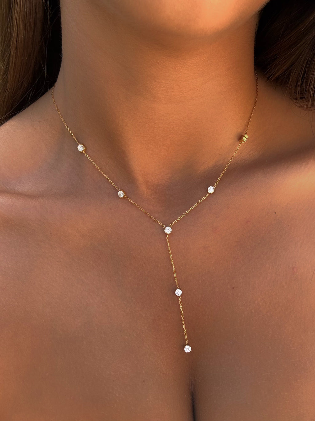 Collier chic et élégant à strass pour femmes
