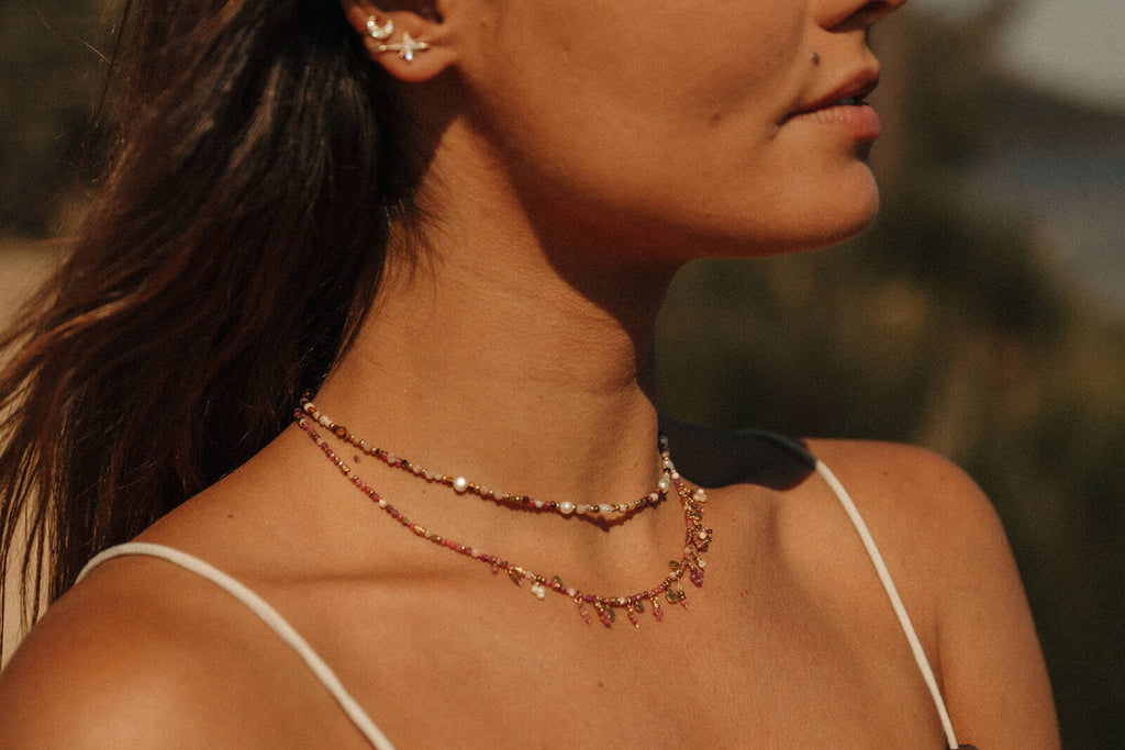 collier femmes dorée
