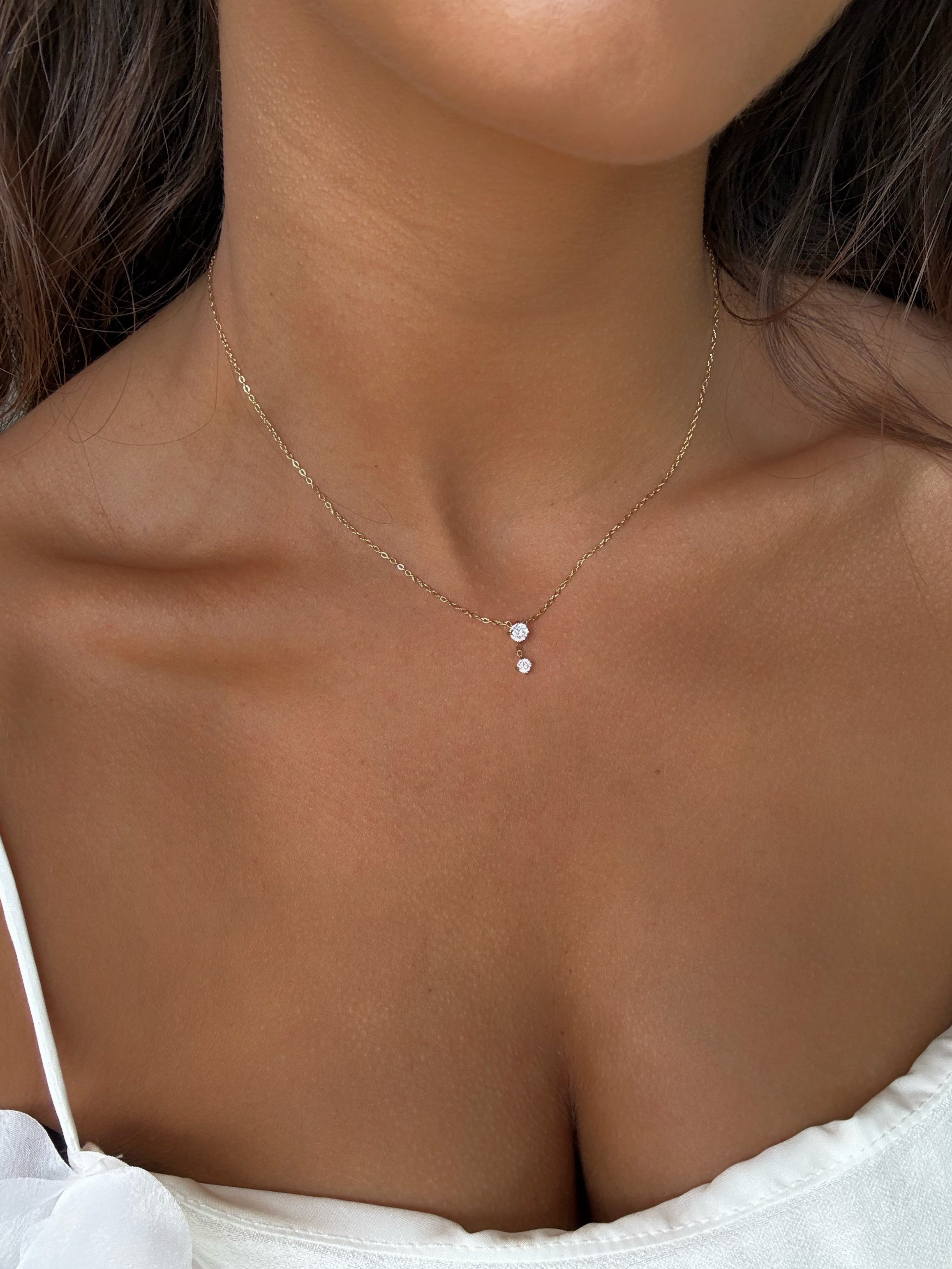 Collier en acier inoxydable et strass pour femmes