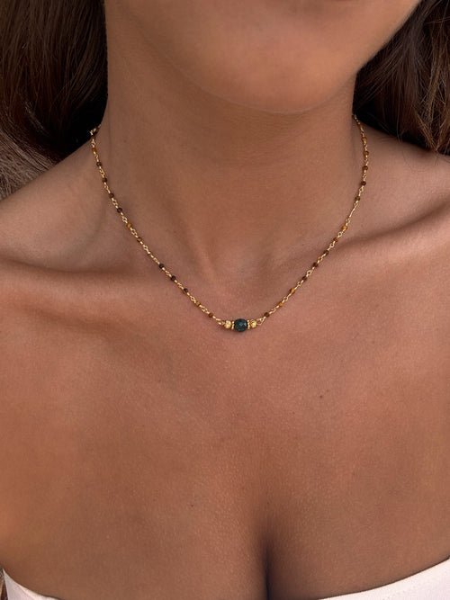 Collier en acier inoxydable et pierres naturelles