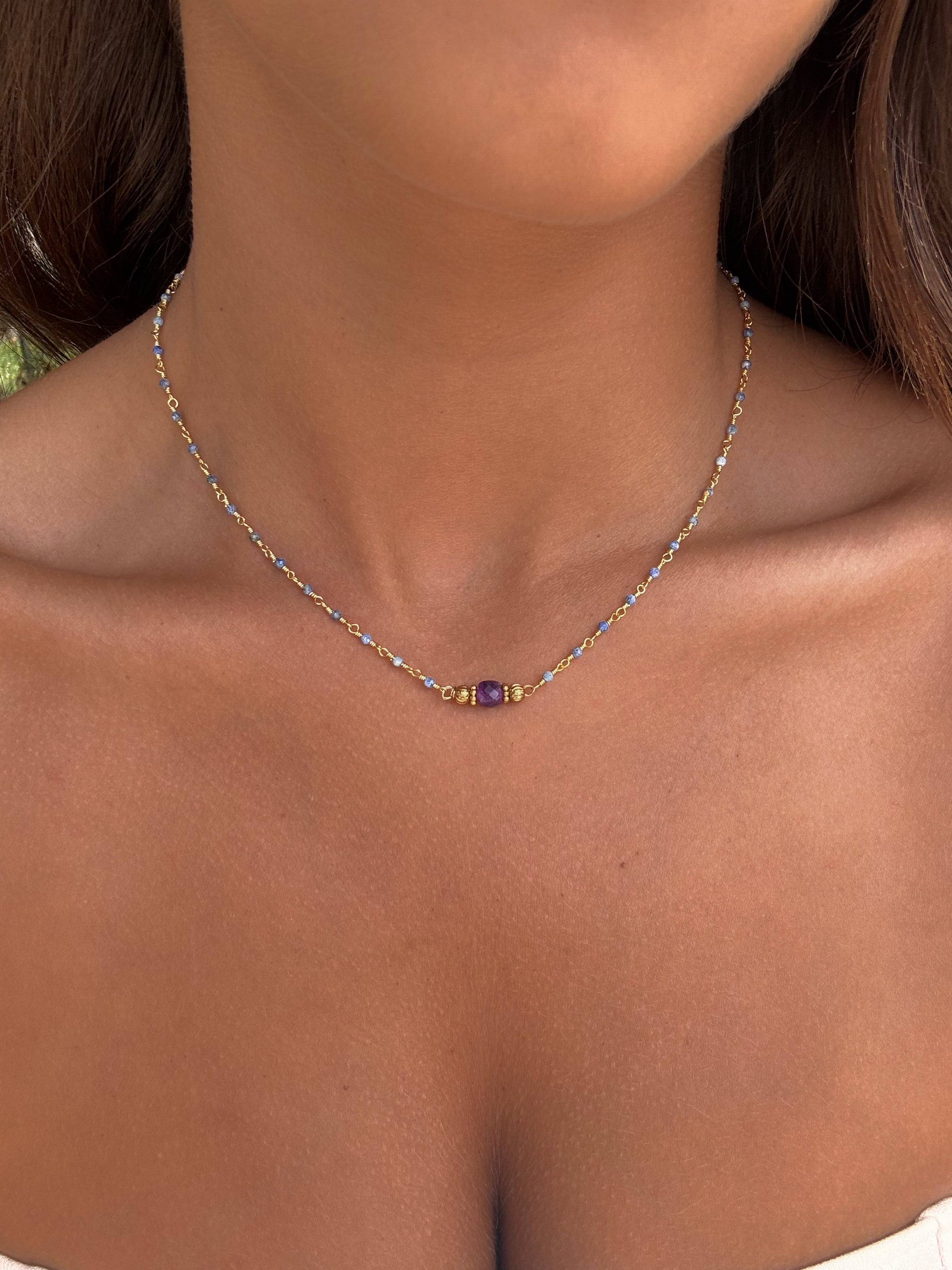 Collier en acier inoxydable et pierres naturelles
