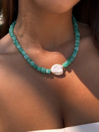 Collier coloré pour l'été