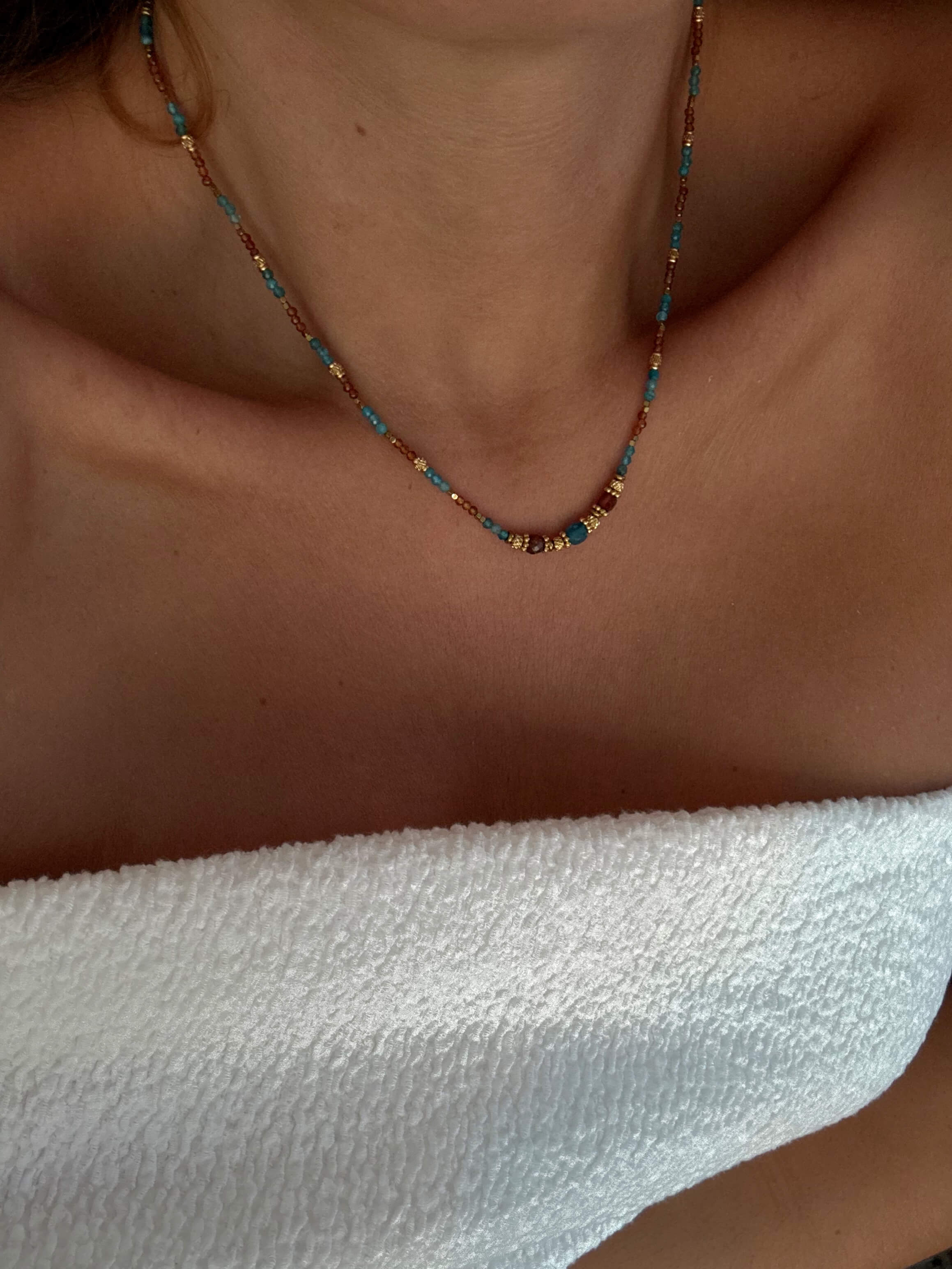 collier pierres naturelles femmes