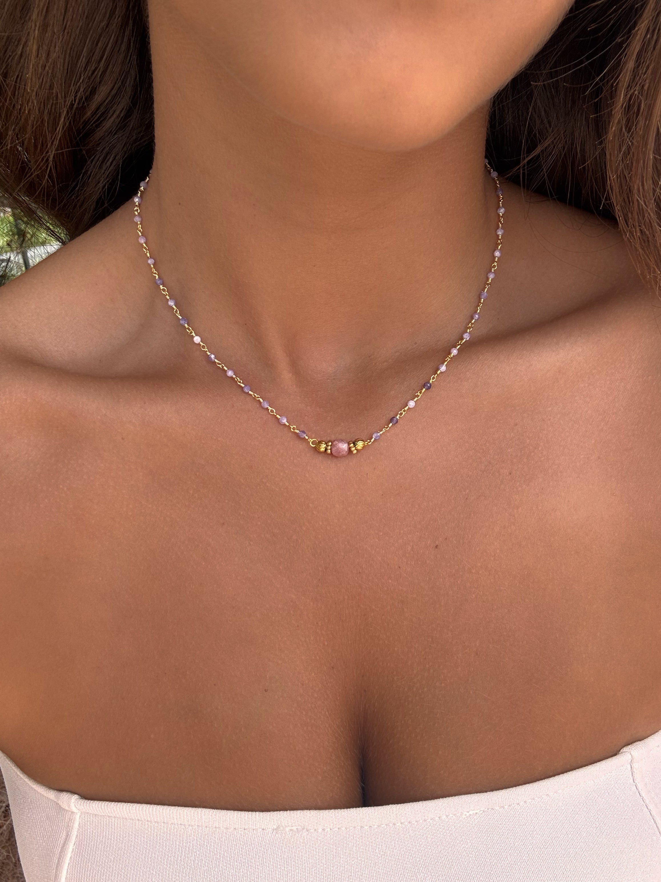 Collier en acier inoxydable et pierres naturelles