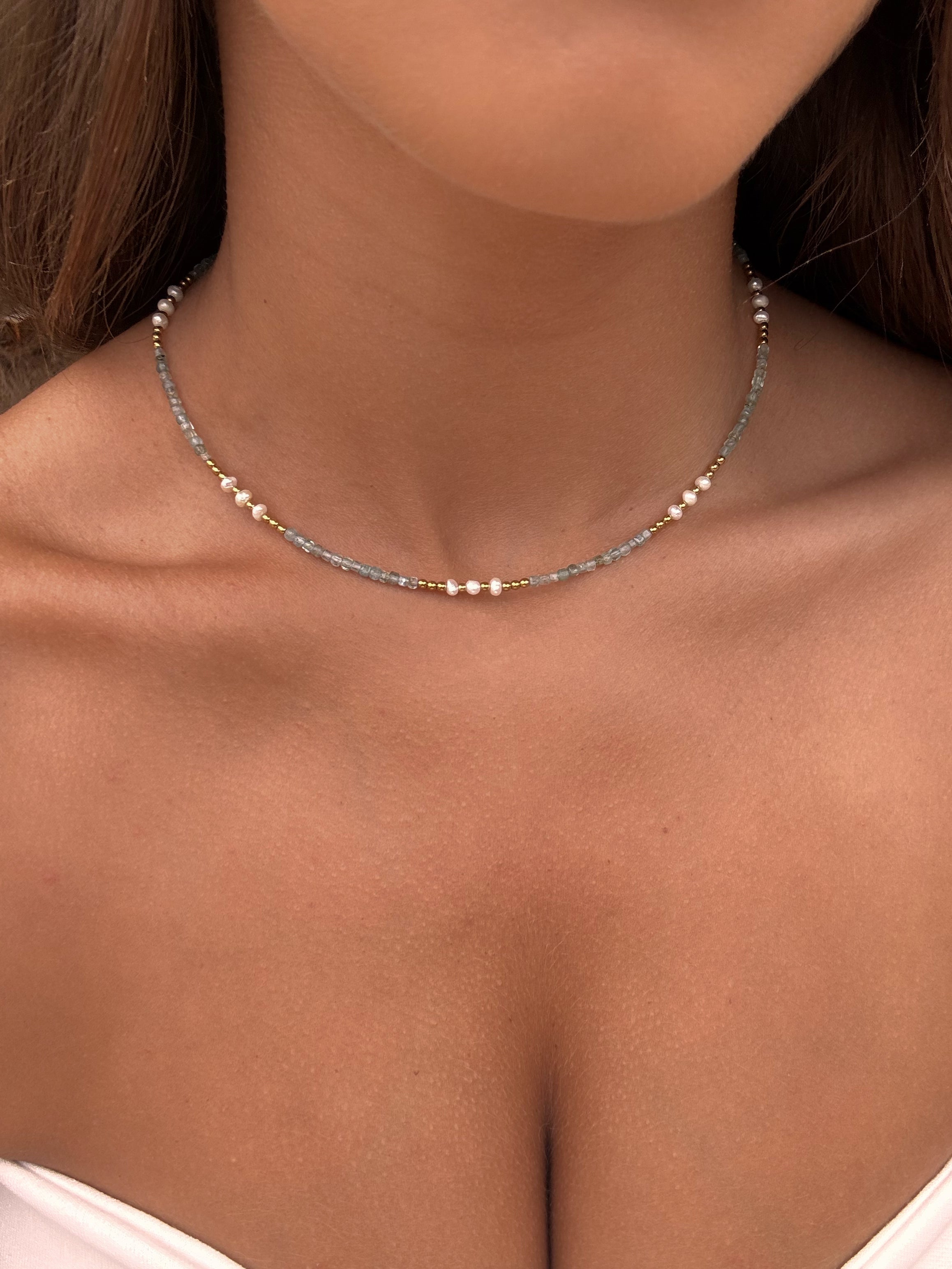 collier en pierres naturelles pour femmes