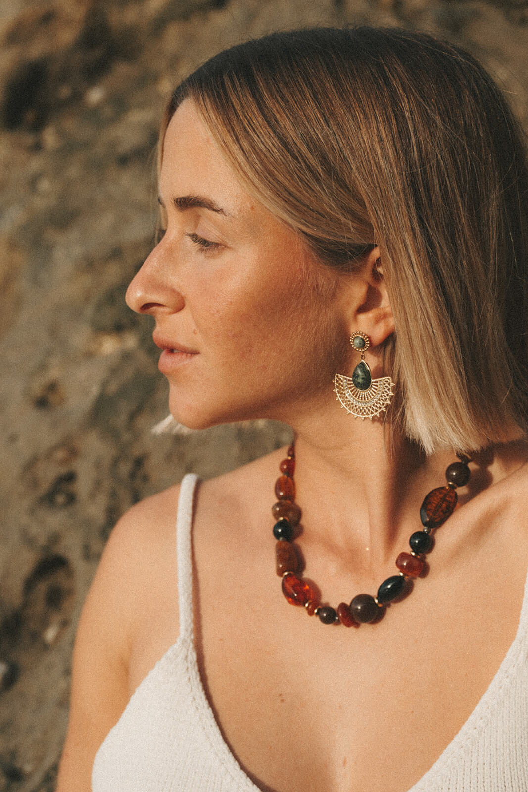 colliers marron femme