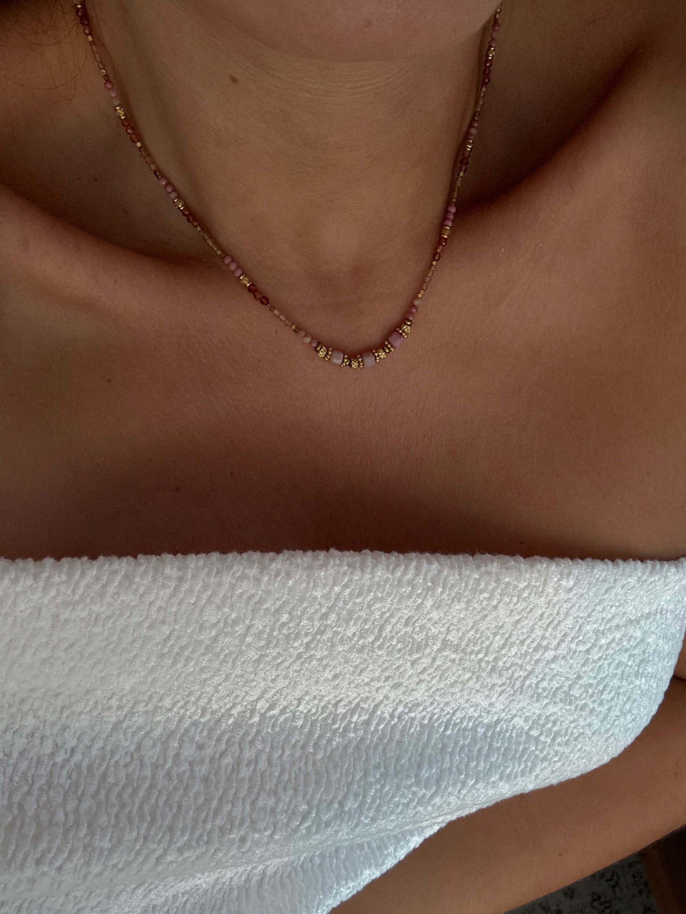 collier perles colorés