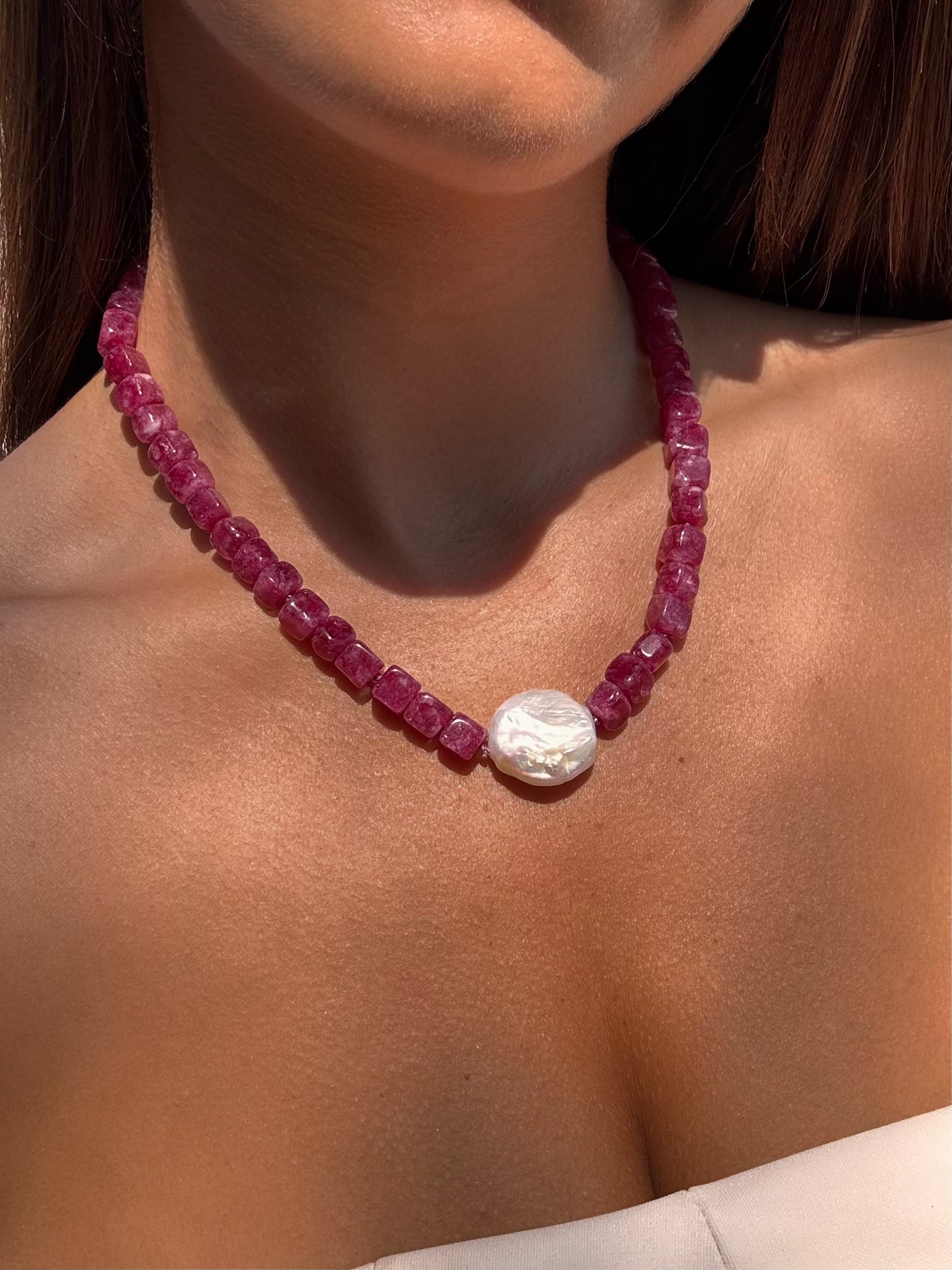 Collier pierres naturelles colorés tendance pour femmes