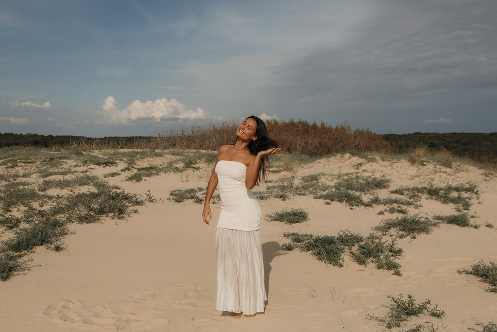 robe longue blanche  bustier style bohème-chic pour femmes