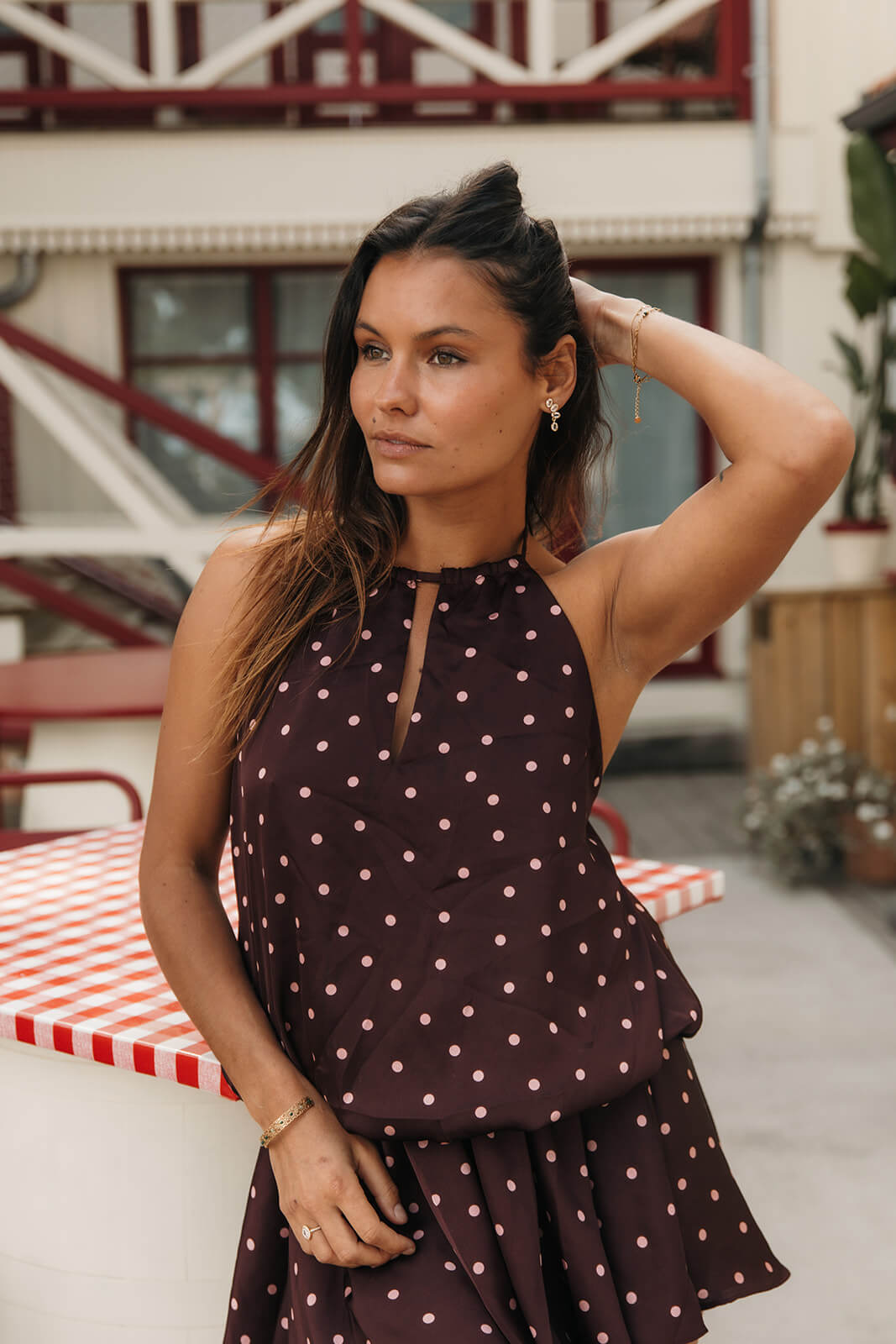 robe courte à pois tendance bordeaux