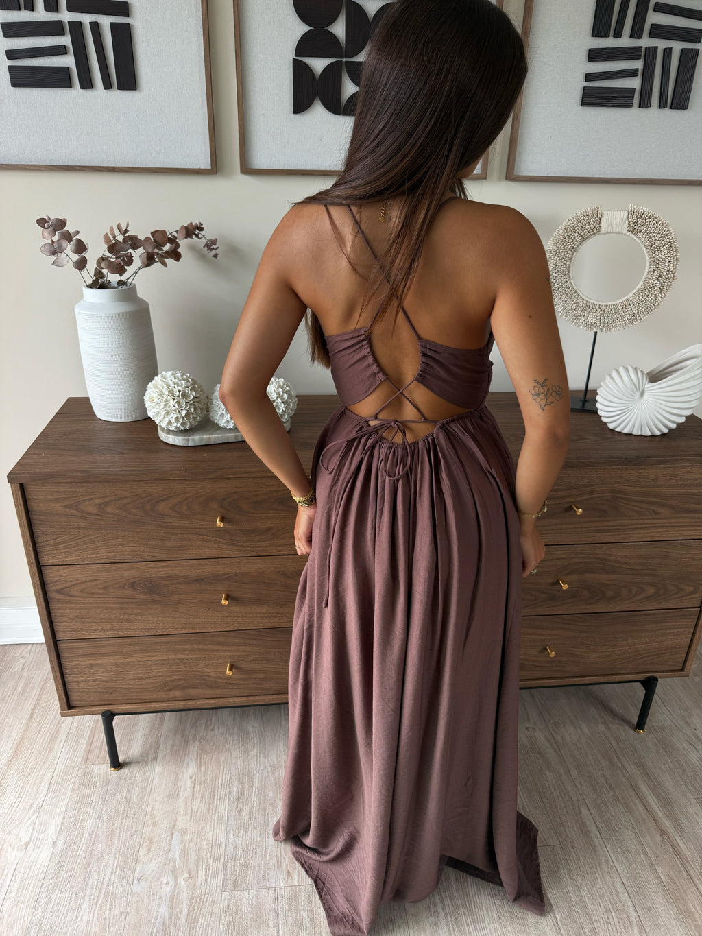 robe longue fluide tendance pour femmes dos nu