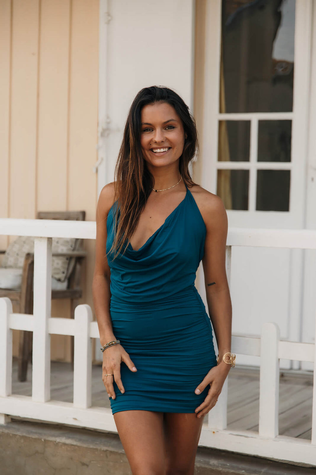 robe courte dos nu tendance 