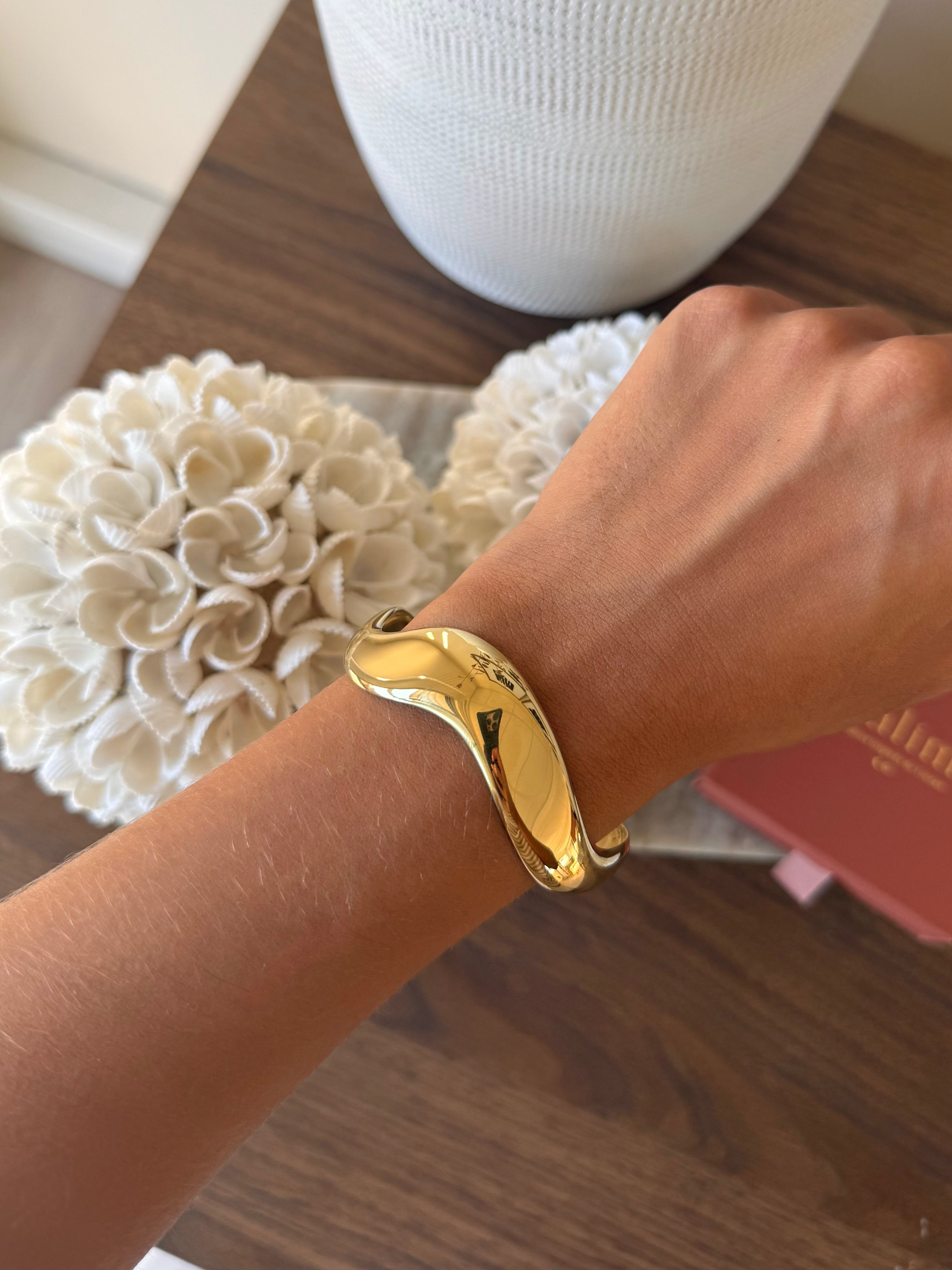 Manchette Glenda en acier inoxydable – bijou Adalima